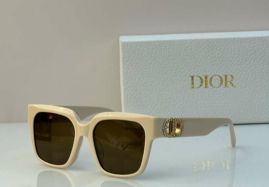 Picture of Dior Sunglasses _SKUfw55590633fw